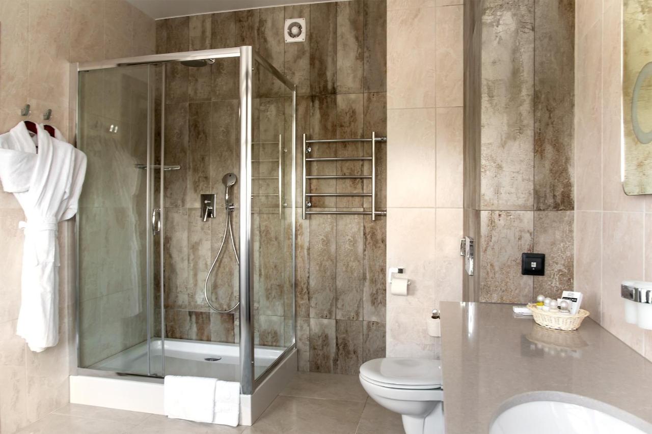 Willing Hotel Мінськ Екстер'єр фото