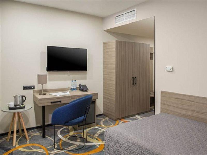 Willing Hotel Мінськ Екстер'єр фото