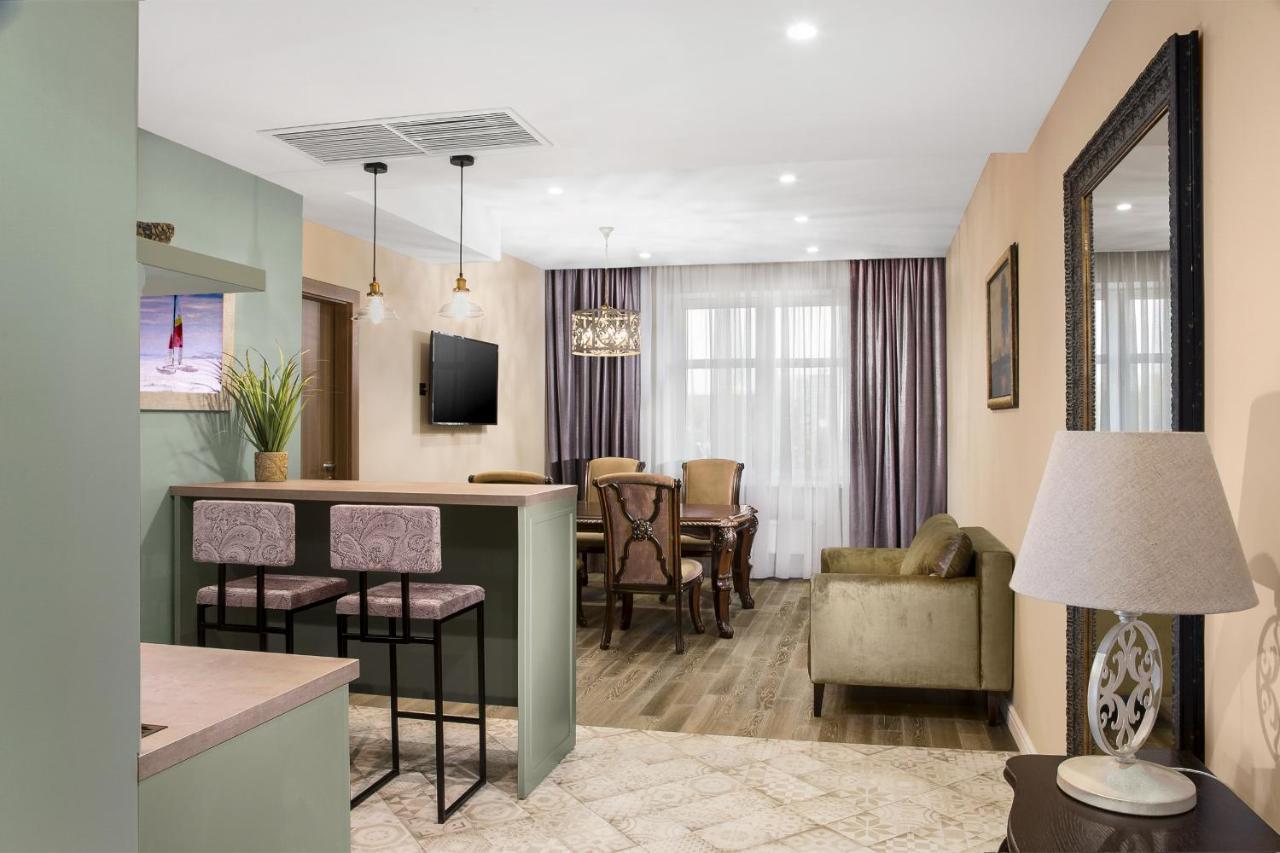 Willing Hotel Мінськ Екстер'єр фото