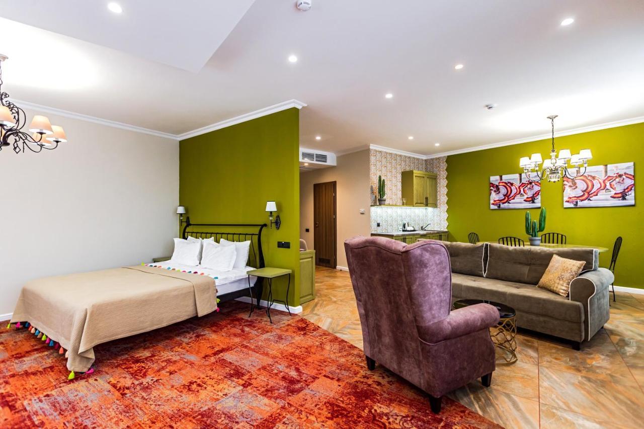 Willing Hotel Мінськ Екстер'єр фото