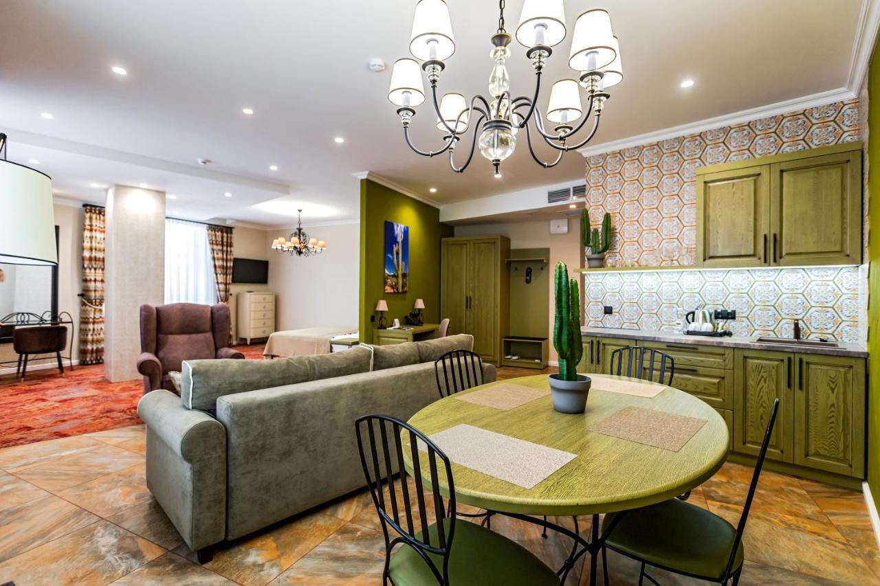 Willing Hotel Мінськ Екстер'єр фото