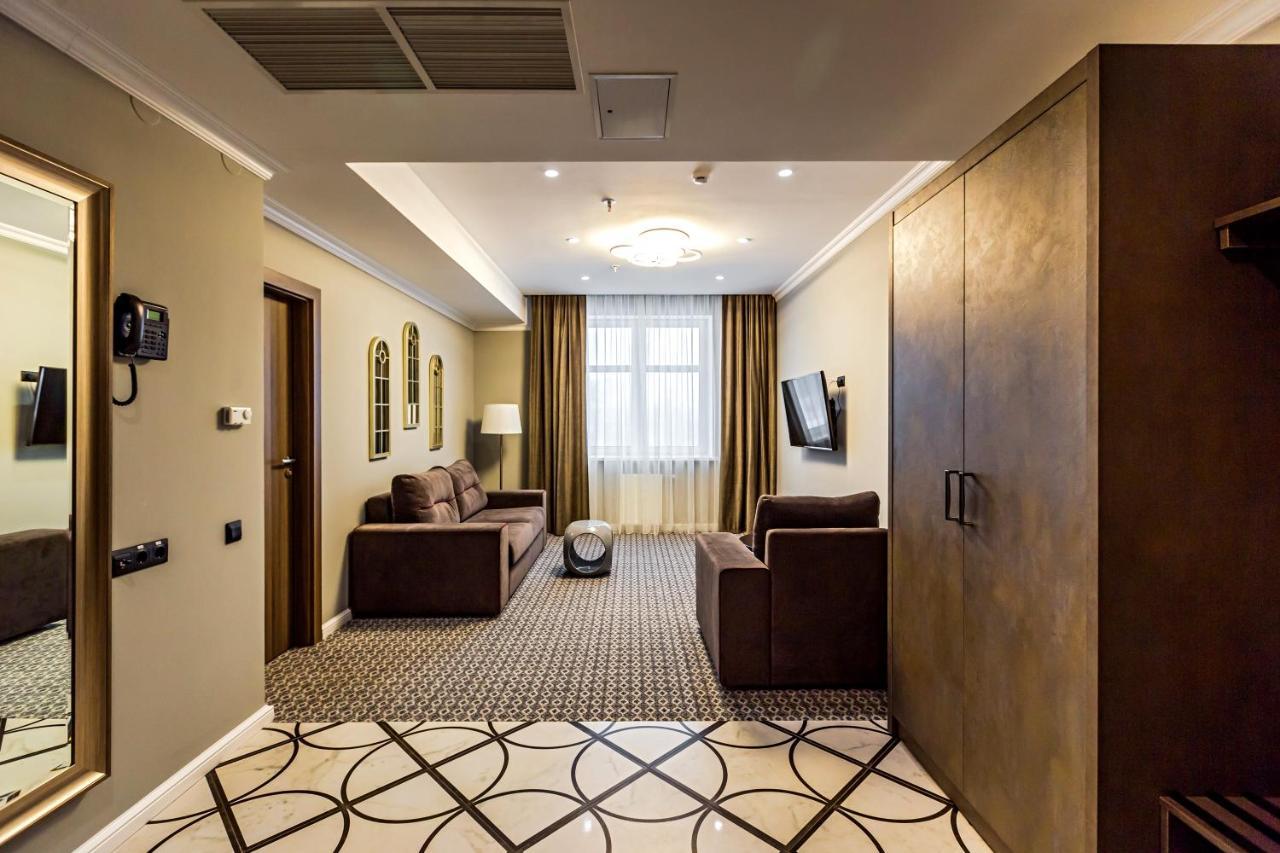Willing Hotel Мінськ Екстер'єр фото