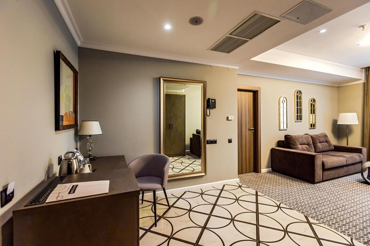 Willing Hotel Мінськ Екстер'єр фото